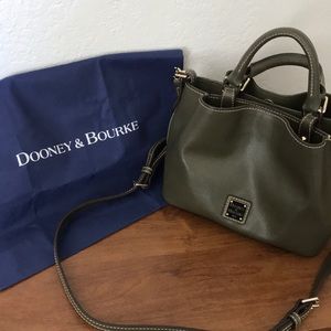 Dooney & Bourke Mini Barlow purse